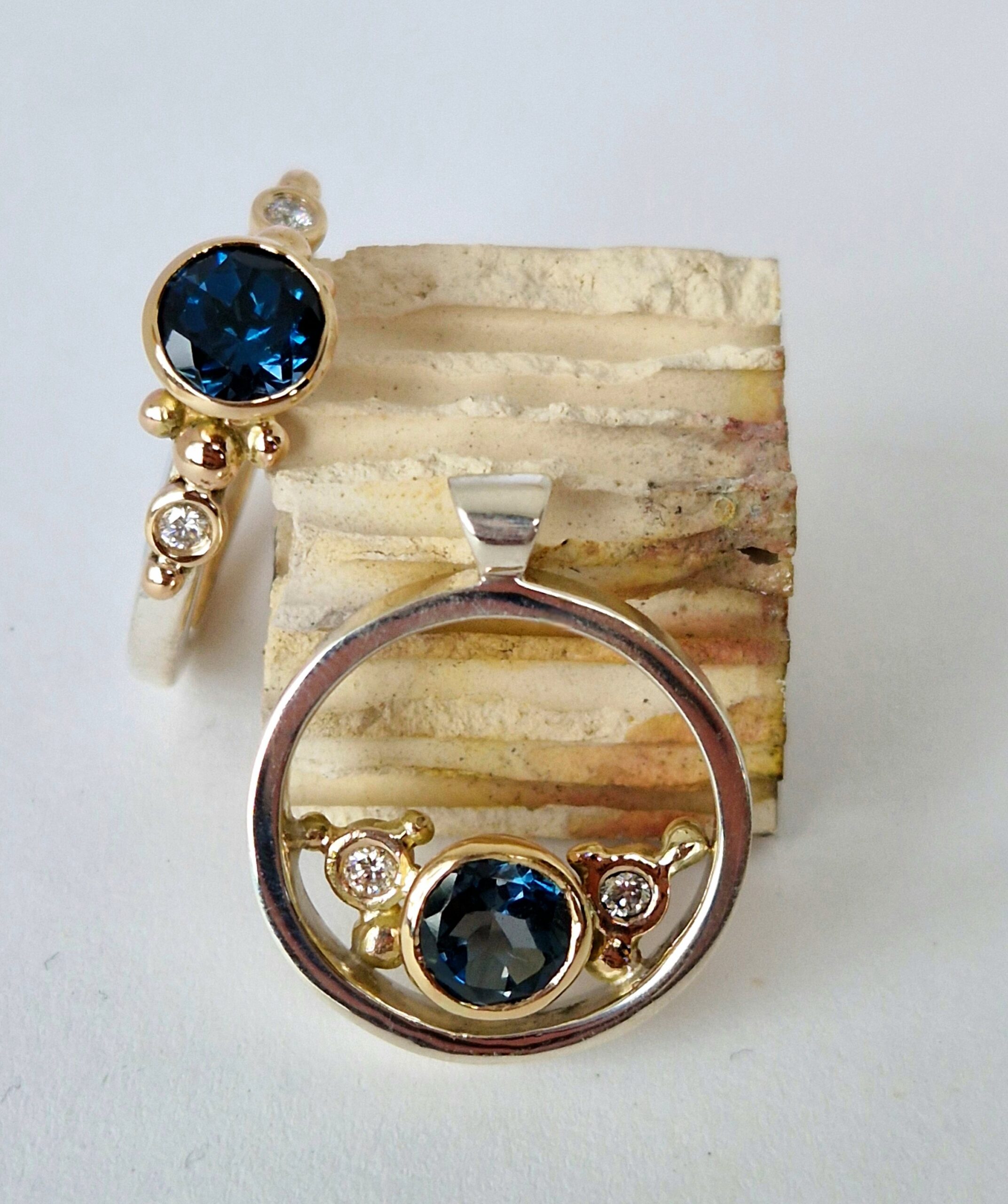18ct gold London Blue topaz and diamond ring, with granulation detail, on a silver shank - Image 7