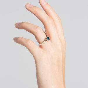 18ct gold London Blue topaz and diamond ring, with granulation detail, on a silver shank - Image 4
