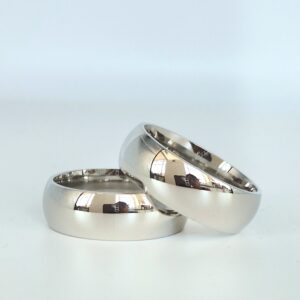 Mens' platinium wedding bands
